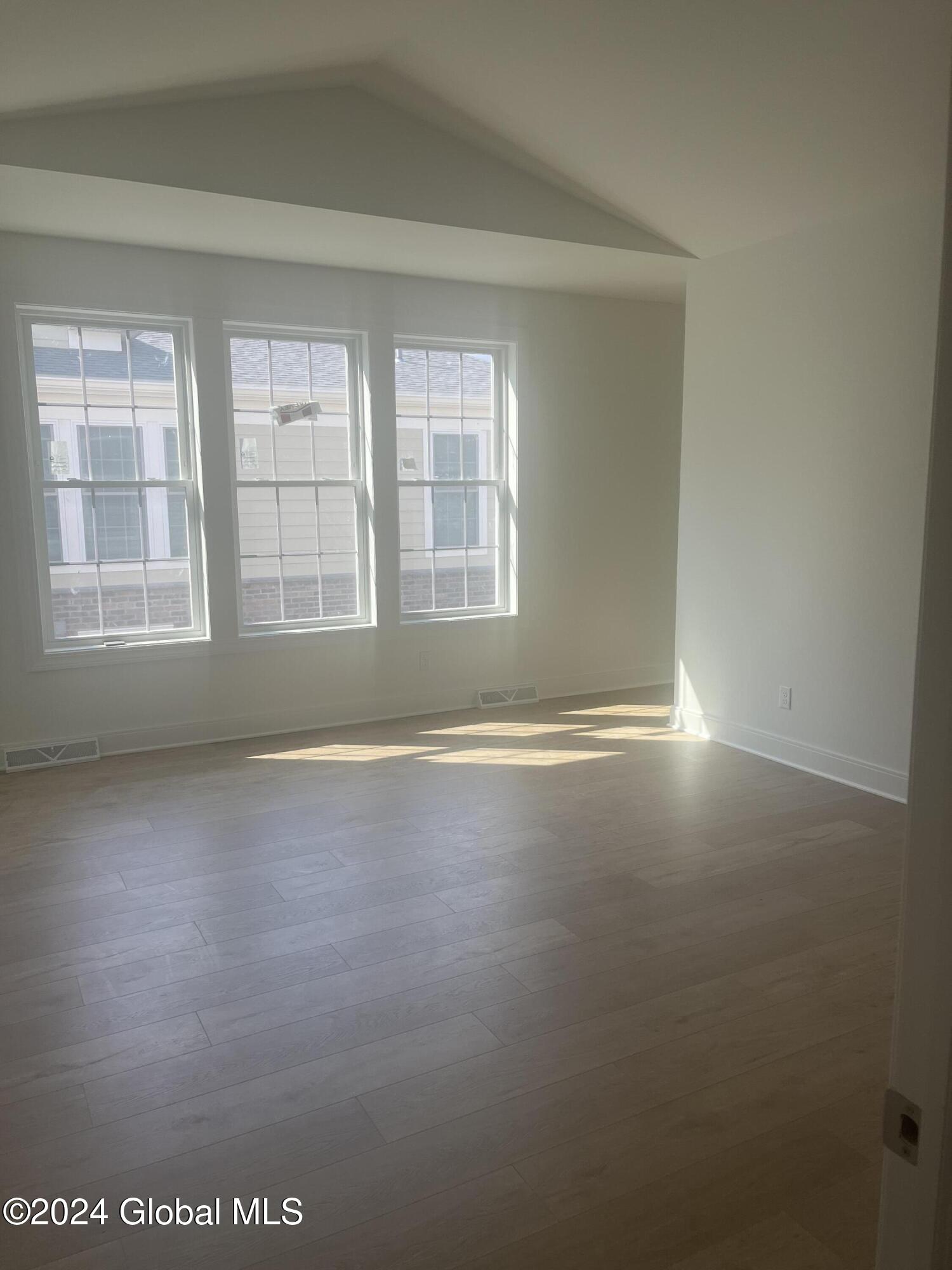 65 Cambridge Way Colonie, NY 12110 - Photo 11 of 19 IMG_6800