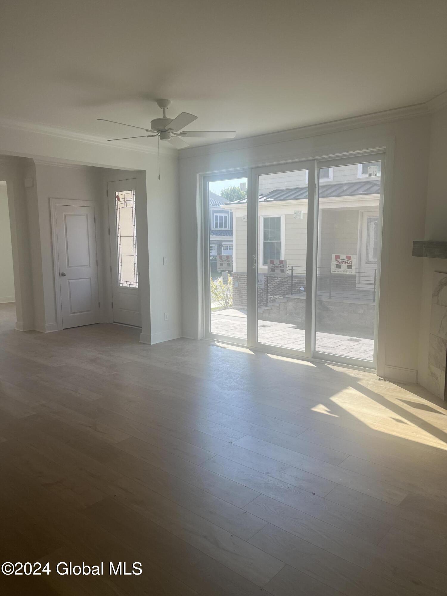 65 Cambridge Way Colonie, NY 12110 - Photo 3 of 19 IMG_6792