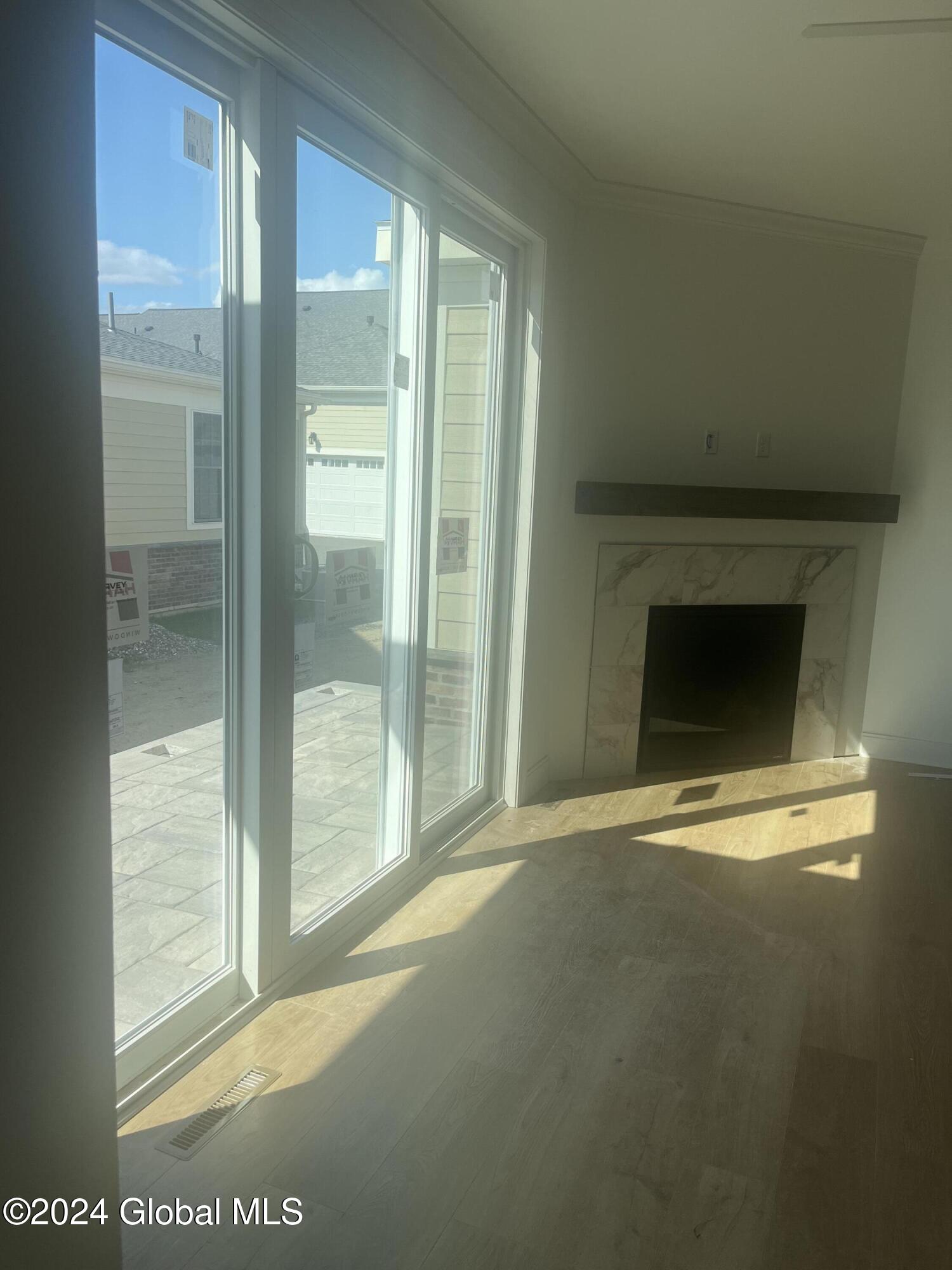 65 Cambridge Way Colonie, NY 12110 - Photo 4 of 19 IMG_6811