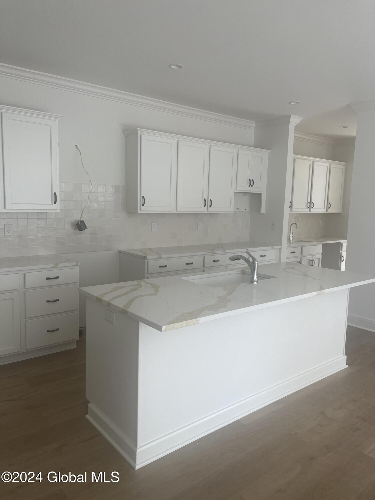 65 Cambridge Way Colonie, NY 12110 - Photo 9 of 19 IMG_6798