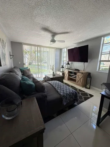 $2,000 | 4440 Northwest 107th Avenue, Unit 1077, Doral, FL 33178