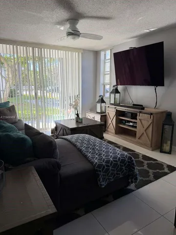 $2,000 | 4440 Northwest 107th Avenue, Unit 1077, Doral, FL 33178