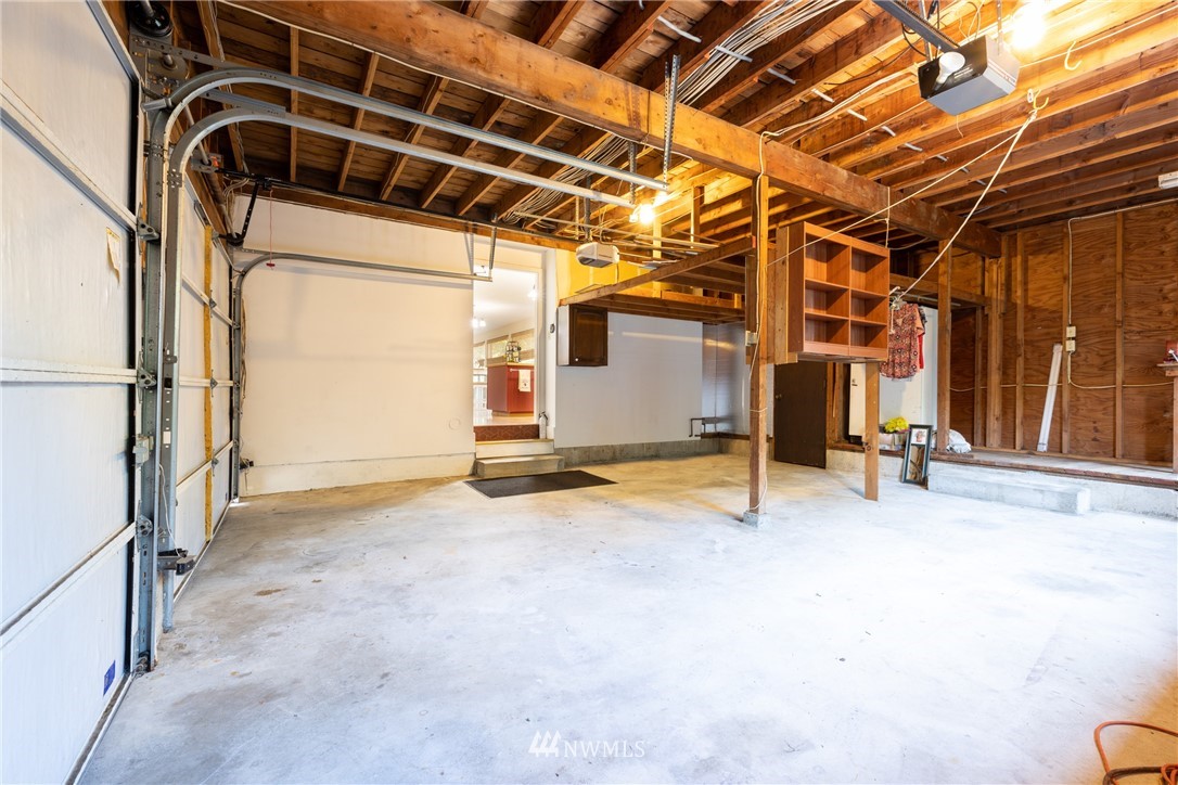 765 Eadon Road Toledo, WA 98591 - Photo 25 of 40 a view of a room with gym equipment