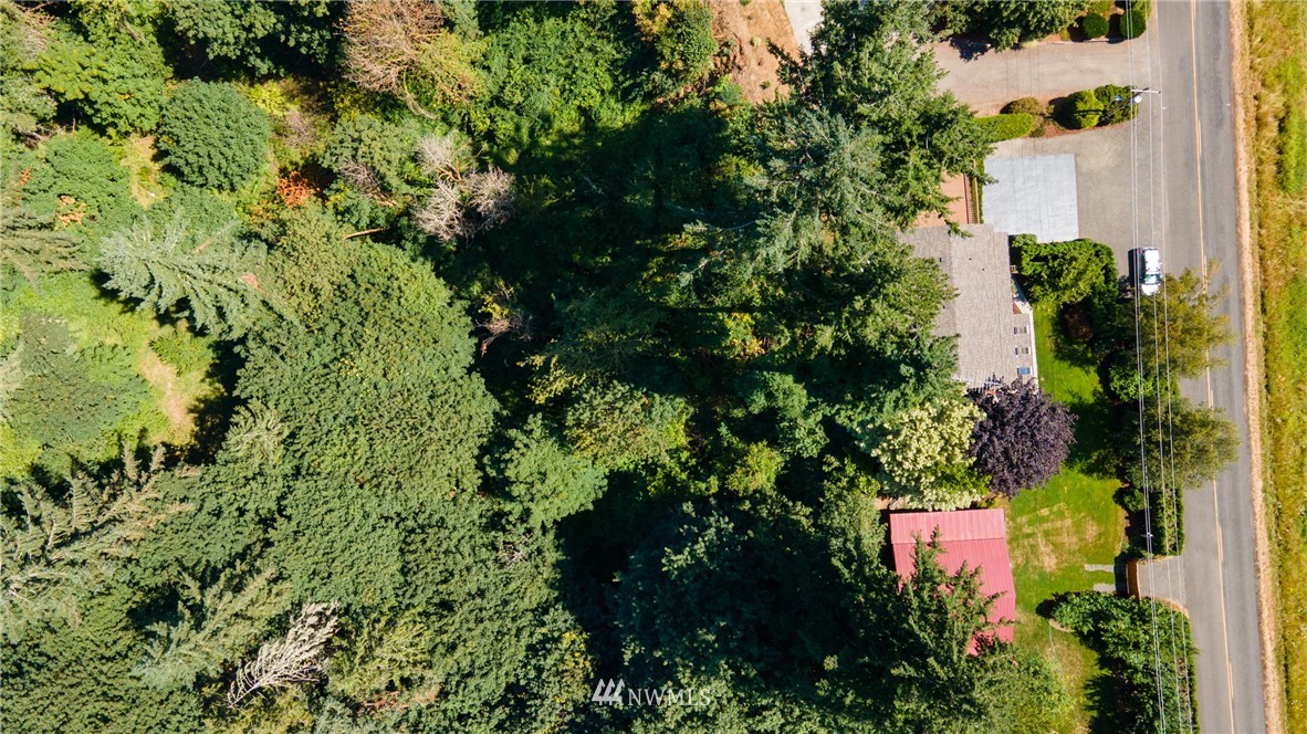765 Eadon Road Toledo, WA 98591 - Photo 33 of 40 an aerial view of a house with a yard and garden