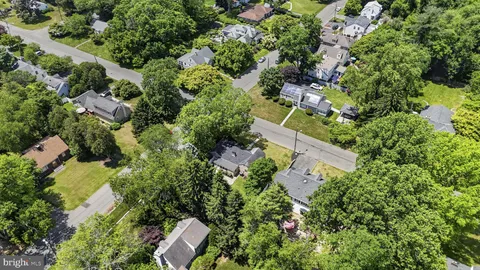 $475,000 | 66 Birchwood Knoll, Lawrence Township, NJ 08648