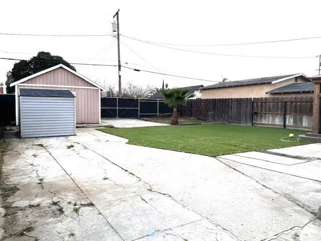 $394,900 | 230 Vermont Avenue, Turlock, CA 95380