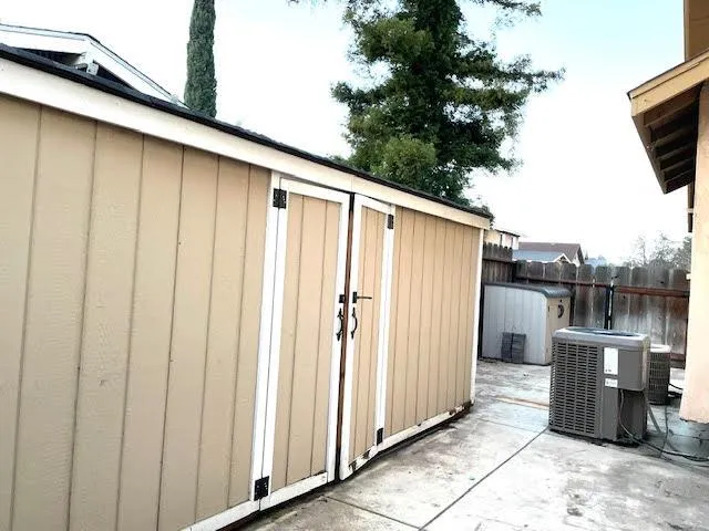 $394,900 | 230 Vermont Avenue, Turlock, CA 95380