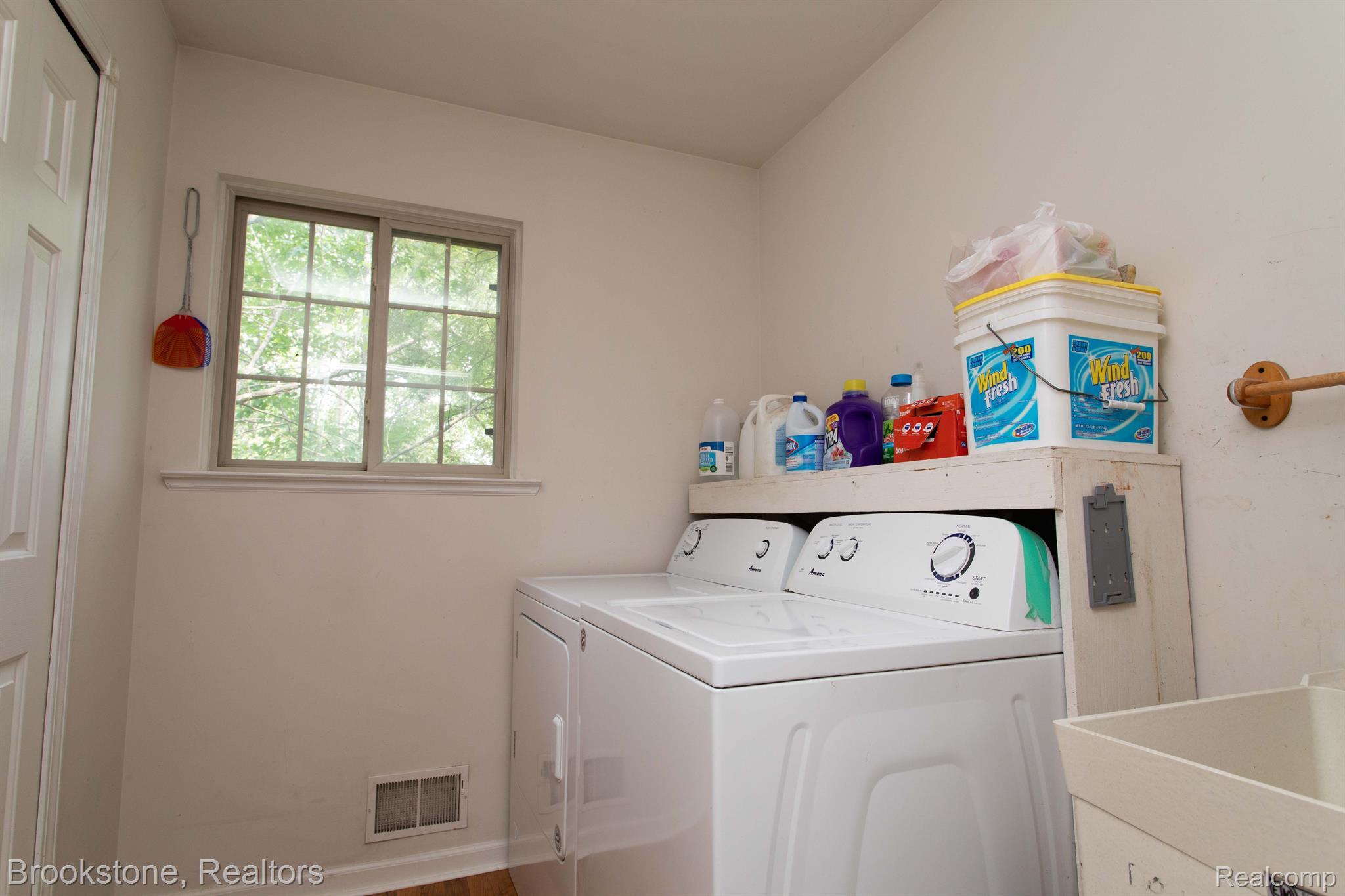 78534 Angling Road Richmond, MI 48062 - Photo 28 of 50 Gallery Image 28