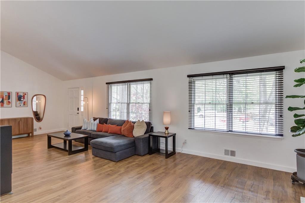 3141 Bomar Forest Place Decatur, GA 30033 - Photo 11 of 38