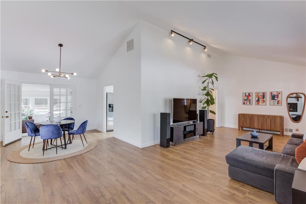 3141 Bomar Forest Place Decatur, GA 30033 - Photo 7 of 38