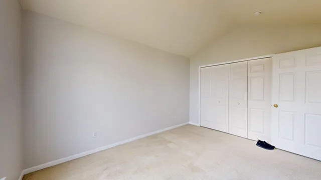 $2,400 | 3073 Promenade Circle, Ann Arbor, MI 48108