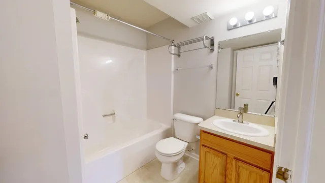 $2,400 | 3073 Promenade Circle, Ann Arbor, MI 48108