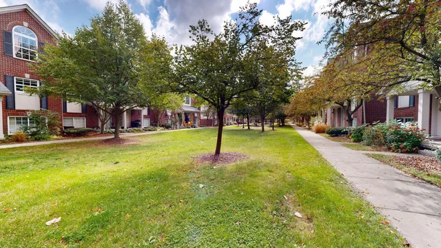 $2,400 | 3073 Promenade Circle, Ann Arbor, MI 48108