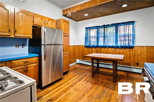 $1,699,000 | 681 Argyle Road | West Midwood