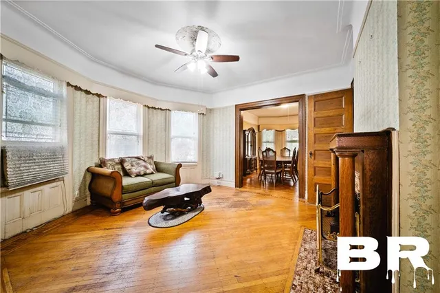 $1,699,000 | 681 Argyle Road | West Midwood