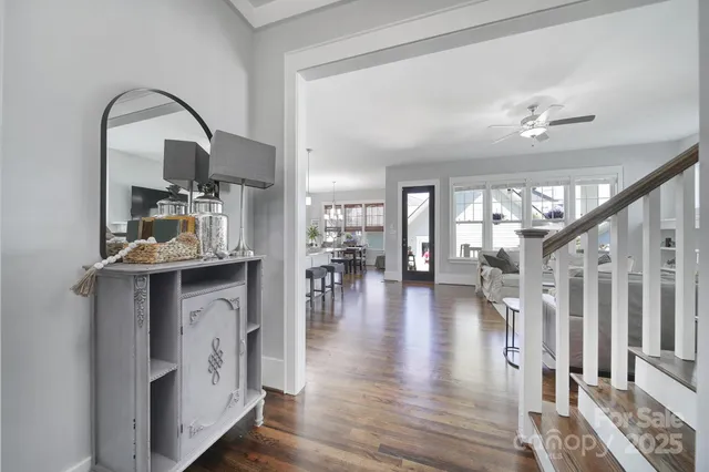 a view of livingroom with furniture and wooden floor