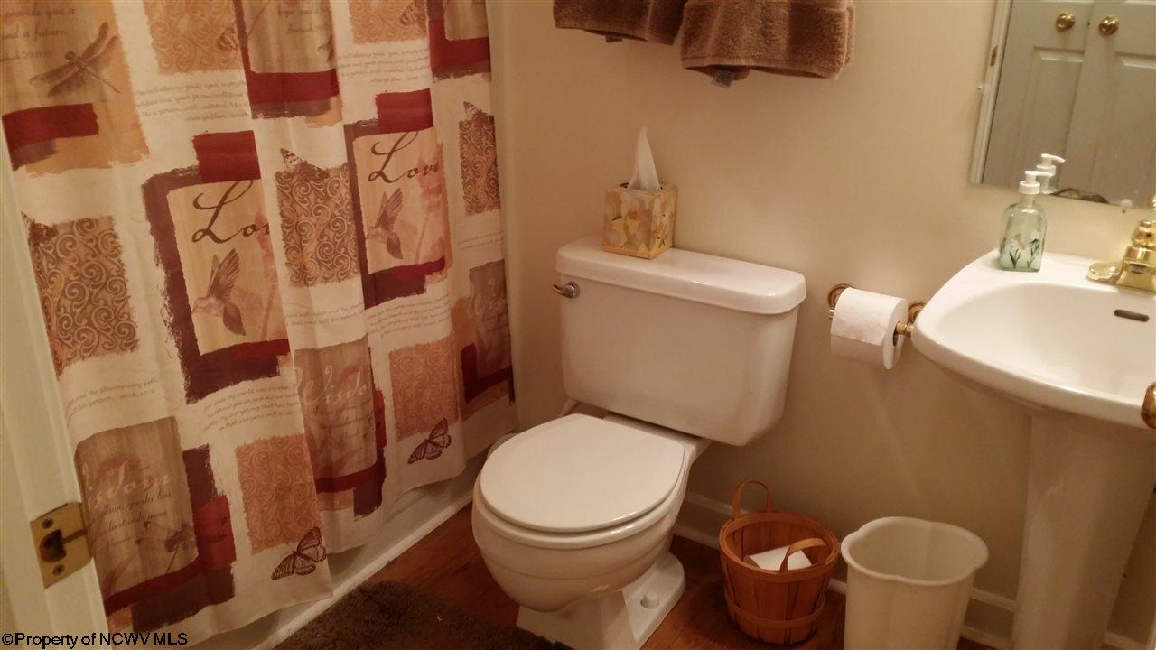 2015 Tanglewood Road Bridgeport, WV 26330 - Photo 11 of 20 Gallery Image 11