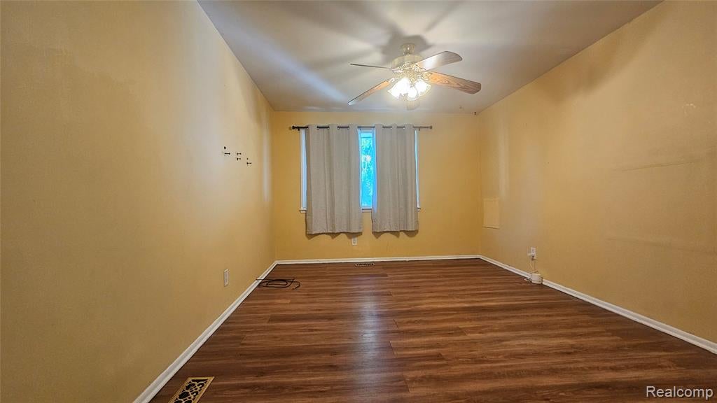 3024 Raskob Street Flint, MI 48504 - Photo 10 of 19 Gallery Image 10