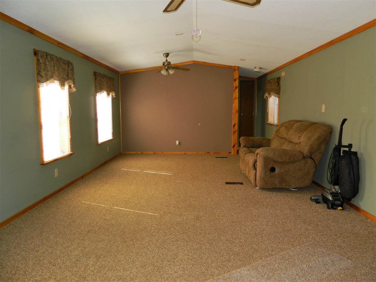 159 Sunset Road Alexandria, NH 03222 - Photo 10 of 34 Gallery Image 10