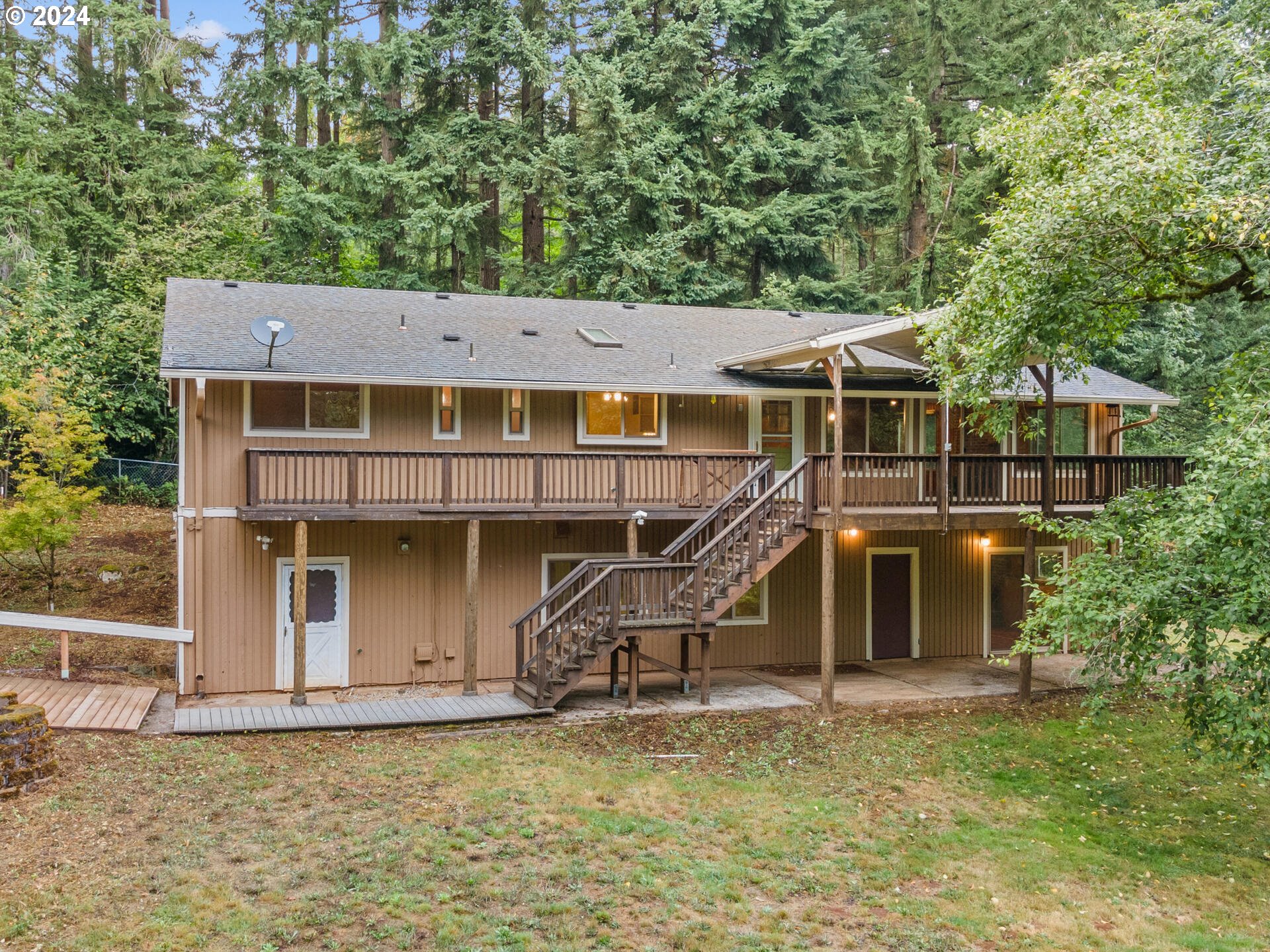 5505 Northeast 282nd Avenue Camas, WA 98607 - Photo 2 of 43