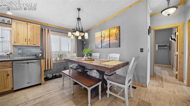 10850 Eureka Road Calhan, CO 80808 - Photo 10 of 35 Dining area