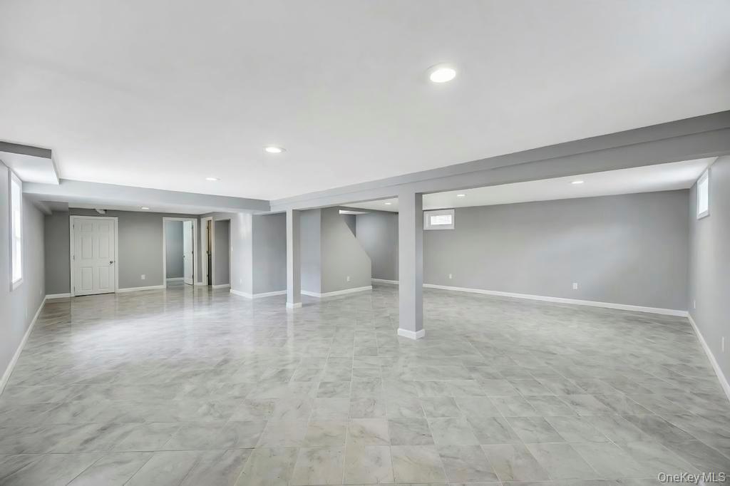 16 Jerome Road Sound Beach, NY 11789 - Photo 23 of 34