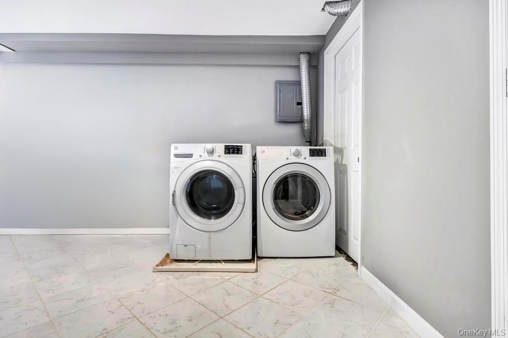 16 Jerome Road Sound Beach, NY 11789 - Photo 28 of 34