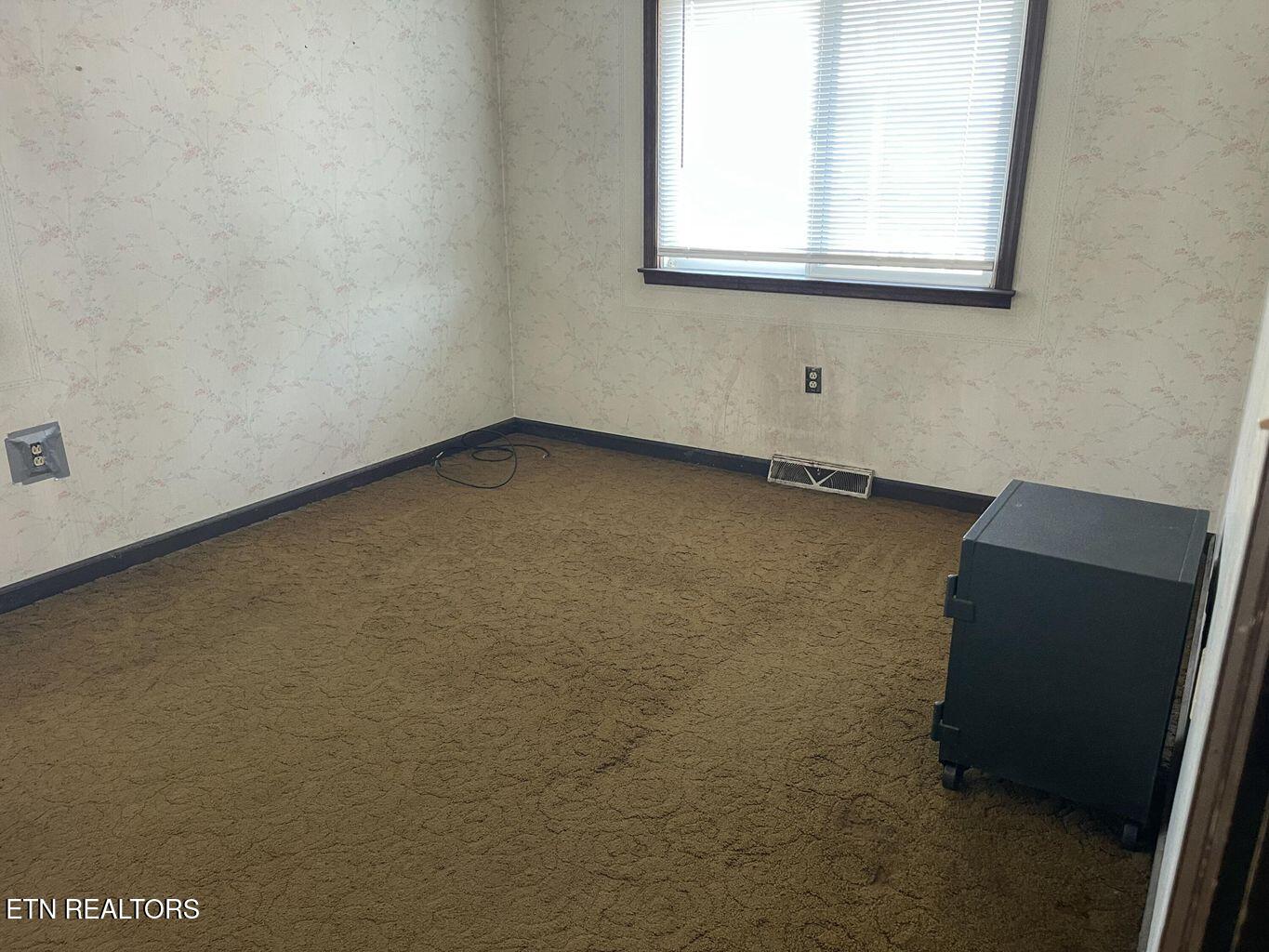 409 Fairview Road Middlesboro, KY 40965 - Photo 25 of 31 20251223173520293694000000-o