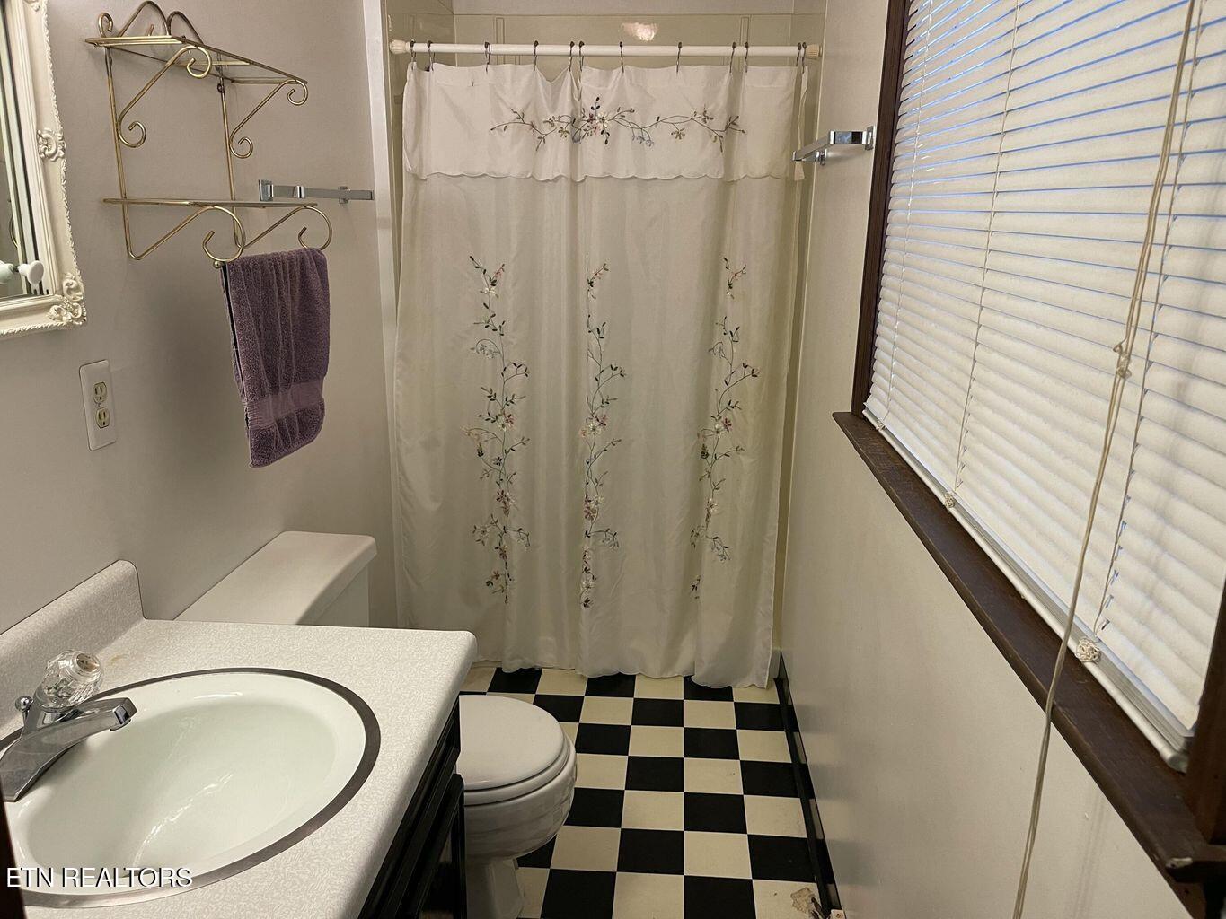 409 Fairview Road Middlesboro, KY 40965 - Photo 28 of 31 20251223173536530762000000-o