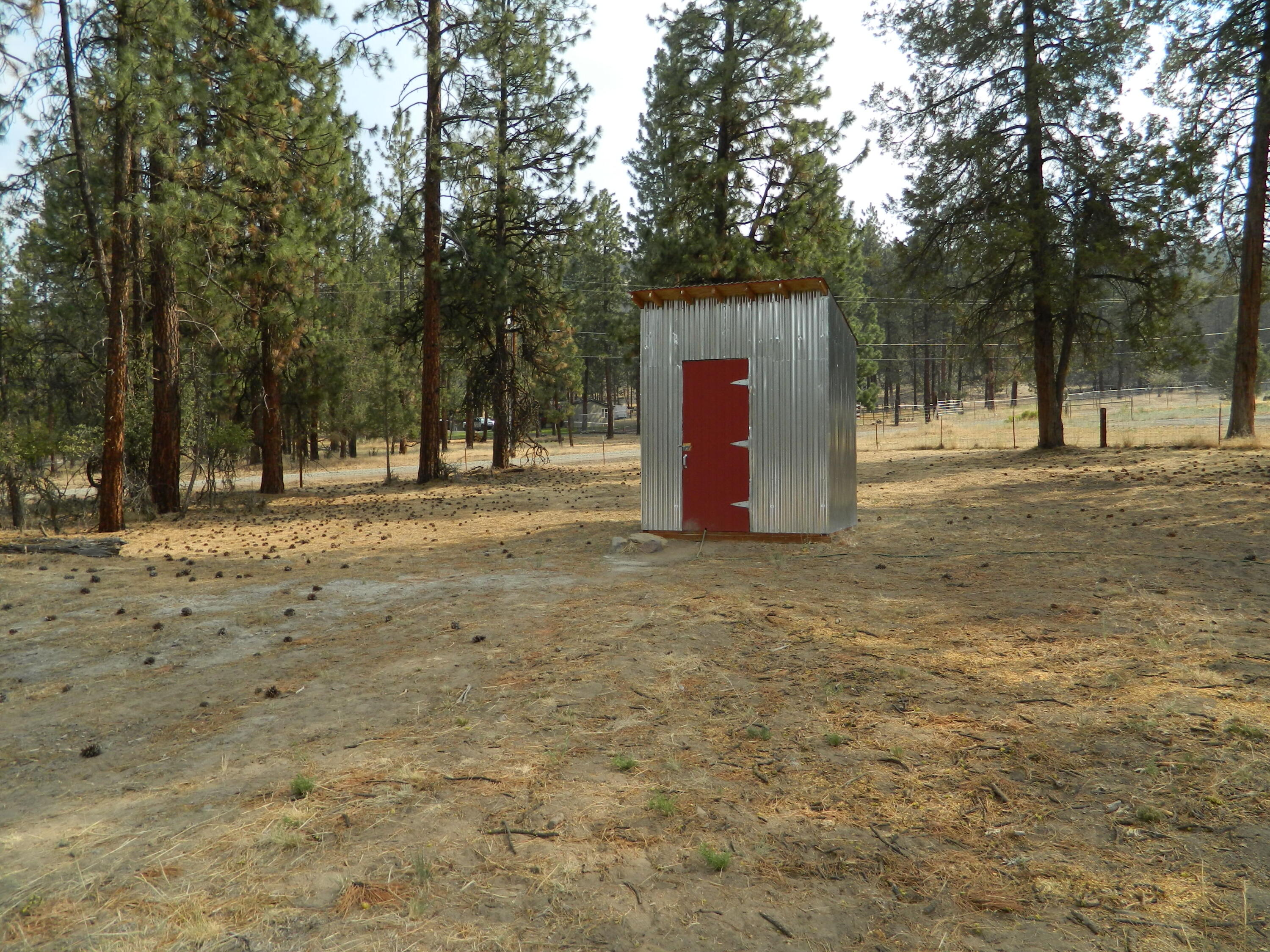 27956 Petersteiner Road Bonanza, OR 97623 - Photo 13 of 25 DSCN0072 (1)