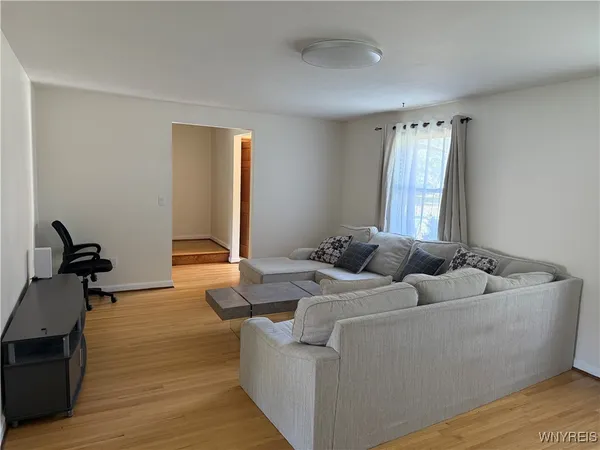 $2,999 | 59 Laurie Lea, Amherst, NY 14221