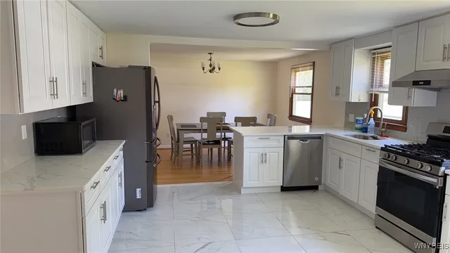 $2,999 | 59 Laurie Lea, Amherst, NY 14221