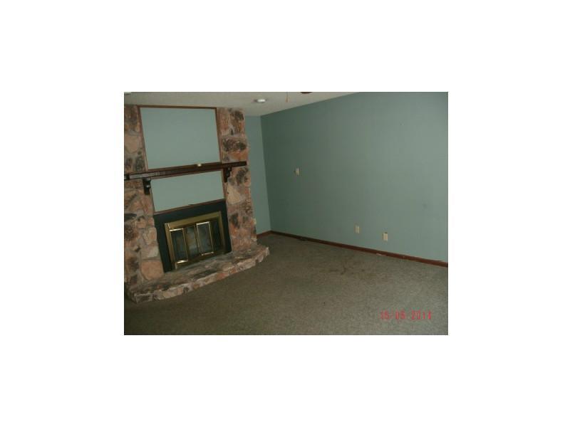 6616 West Division Road Tipton, IN 46072 - Photo 3 of 8 Gallery Image 3