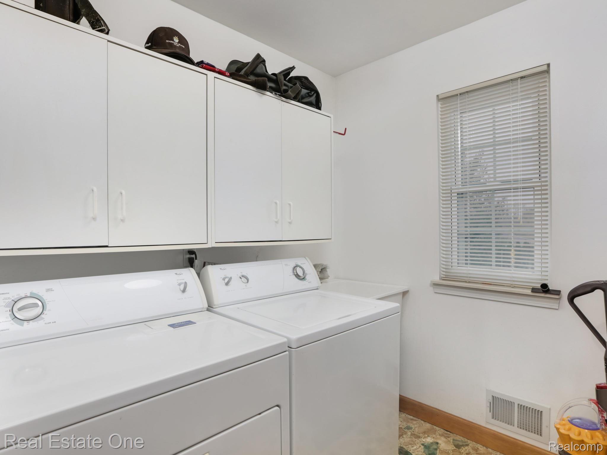4455 Maybee Road Lake Orion, MI 48359 - Photo 17 of 26 4455 Maybee Rd Orion charter-012-009-4455 Maybee Rd0012-MLS_Size.jpg