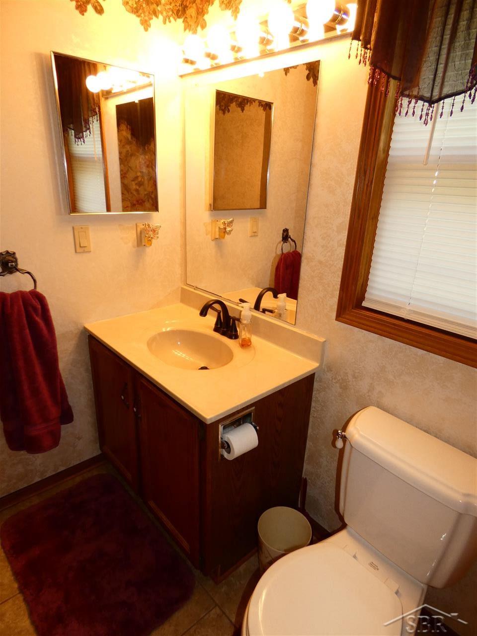 9761 West Fairgrove Road Reese, MI 48757 - Photo 15 of 26 31389643-14.JPG