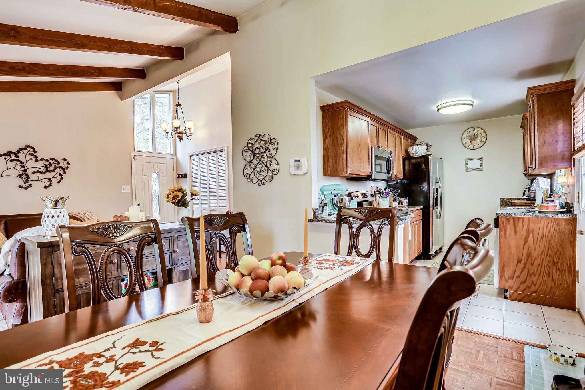 7811 Fordson Road Alexandria, VA 22306 - Photo 13 of 51 Dining room into kitchen