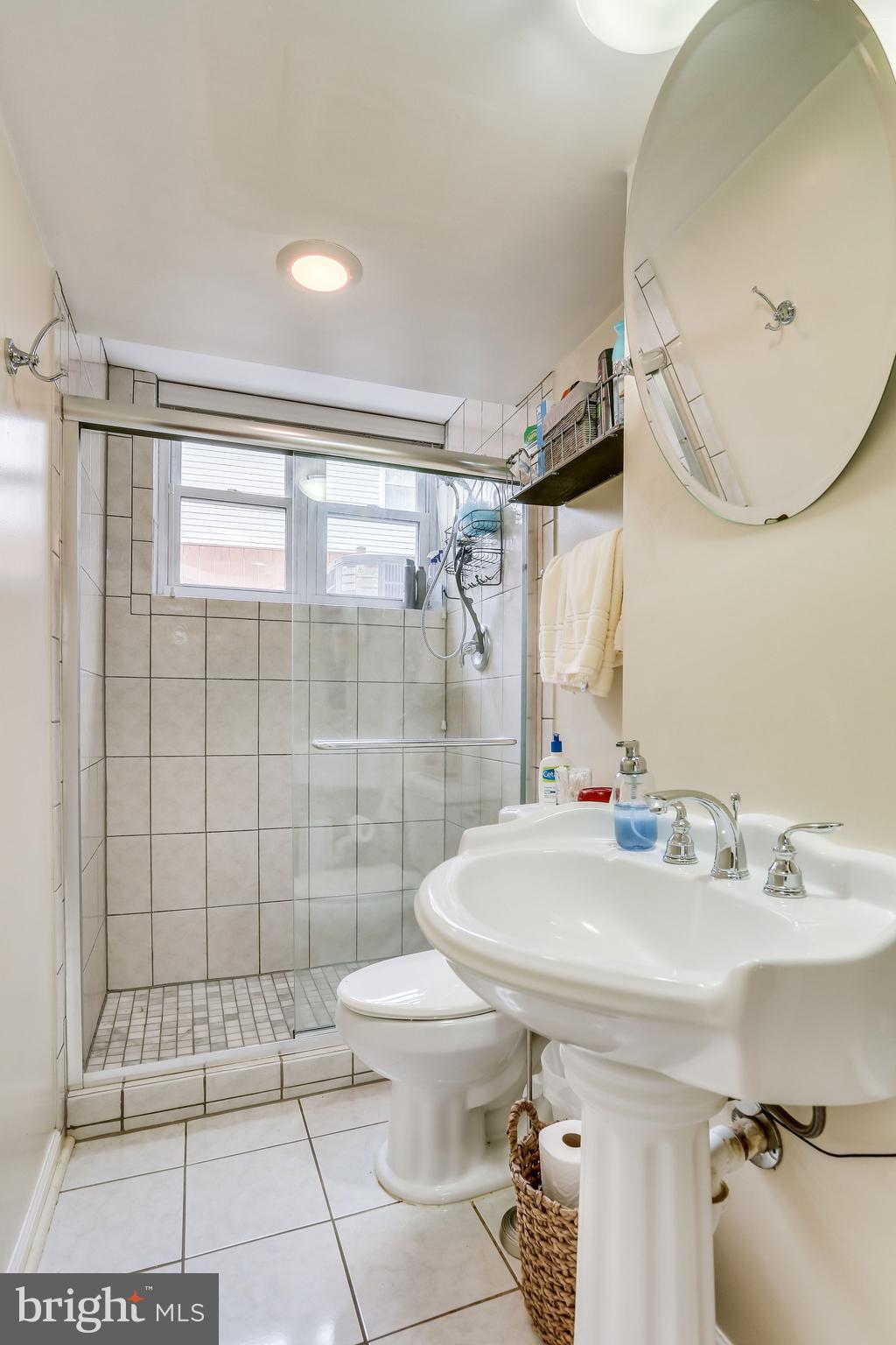 7811 Fordson Road Alexandria, VA 22306 - Photo 44 of 51 Basement full bathroom