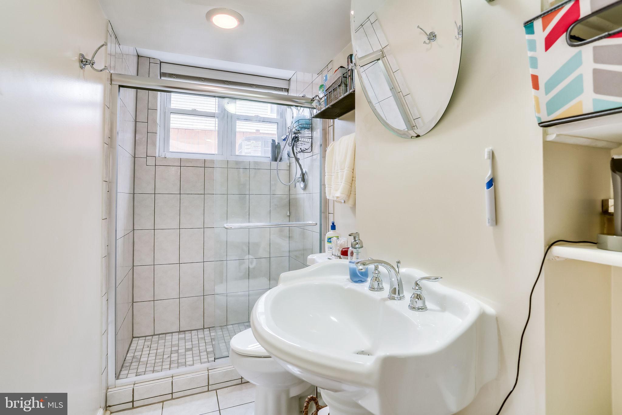 7811 Fordson Road Alexandria, VA 22306 - Photo 45 of 51 Basement full bathroom