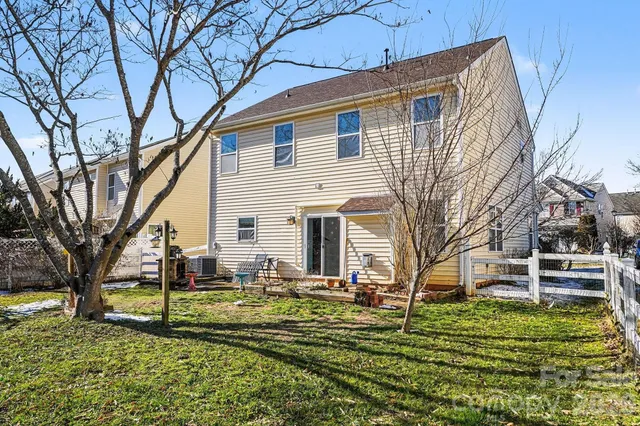 $420,000 | 3316 Streamside Drive, Davidson, NC 28036