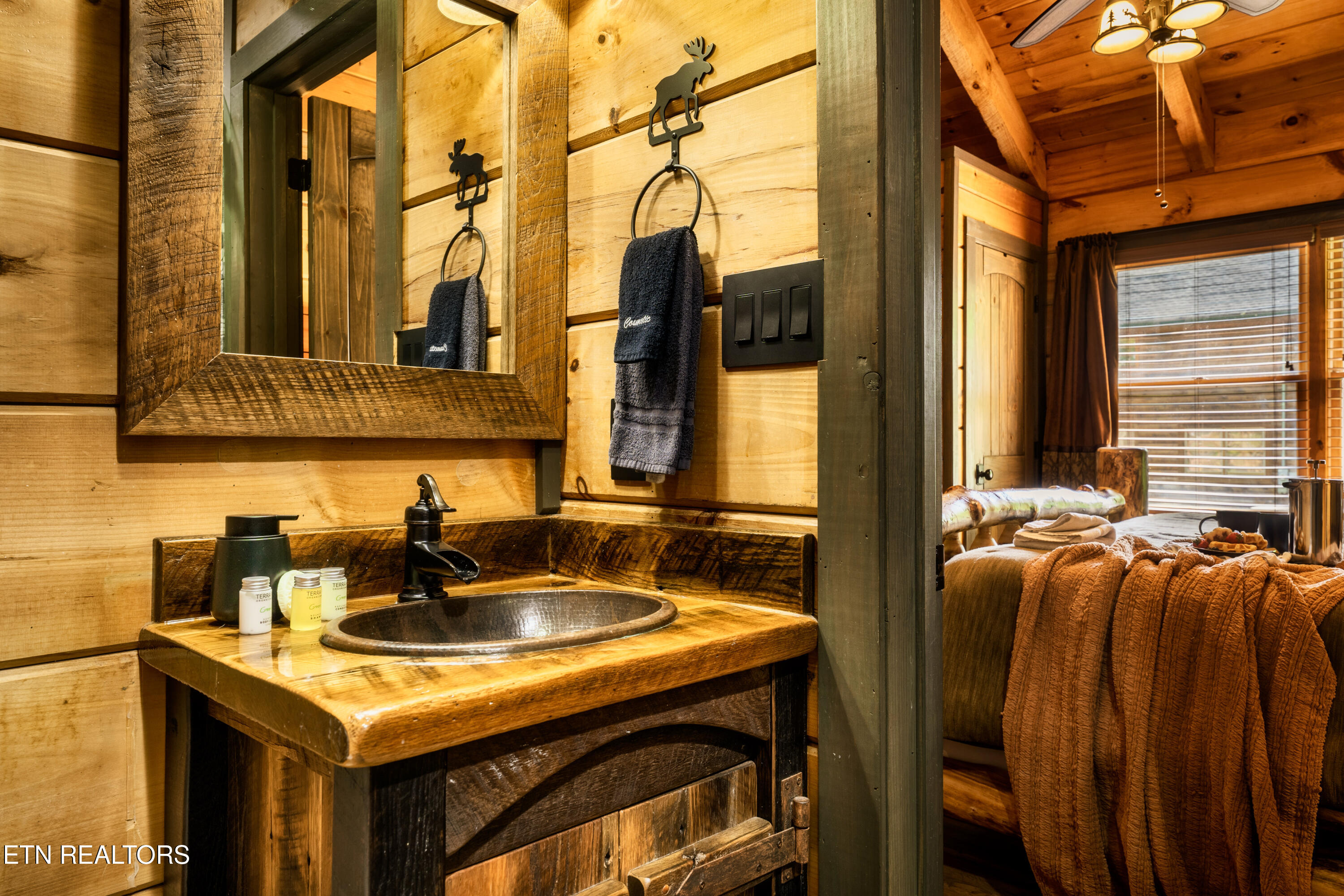 347 Caney Creek Road Pigeon Forge, TN 37863 - Photo 14 of 41 15