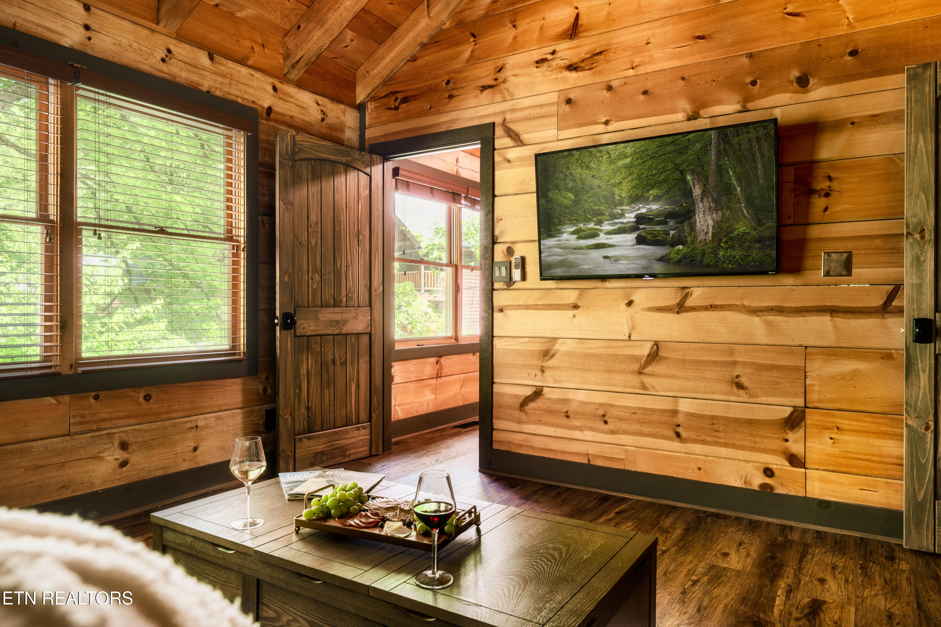 347 Caney Creek Road Pigeon Forge, TN 37863 - Photo 26 of 41 32