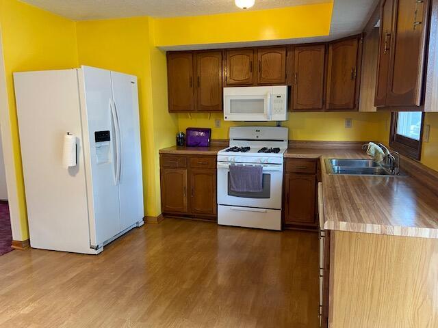 110 Rustic Drive Circleville, OH 43113 - Photo 3 of 15 Kitchen