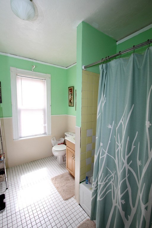 31 Appleton Street, Unit 3L Quincy, MA 02171 - Photo 5 of 9
