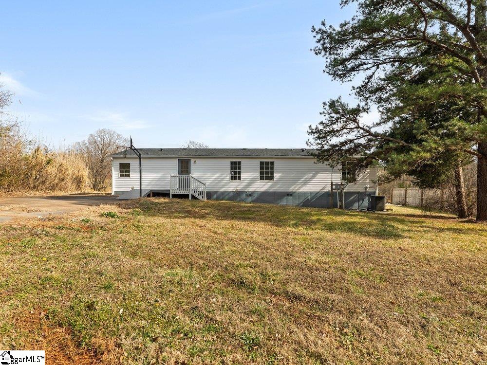 335 Groce Meadow Road Taylors, SC 29687 - Photo 32 of 36 Gallery Image 32