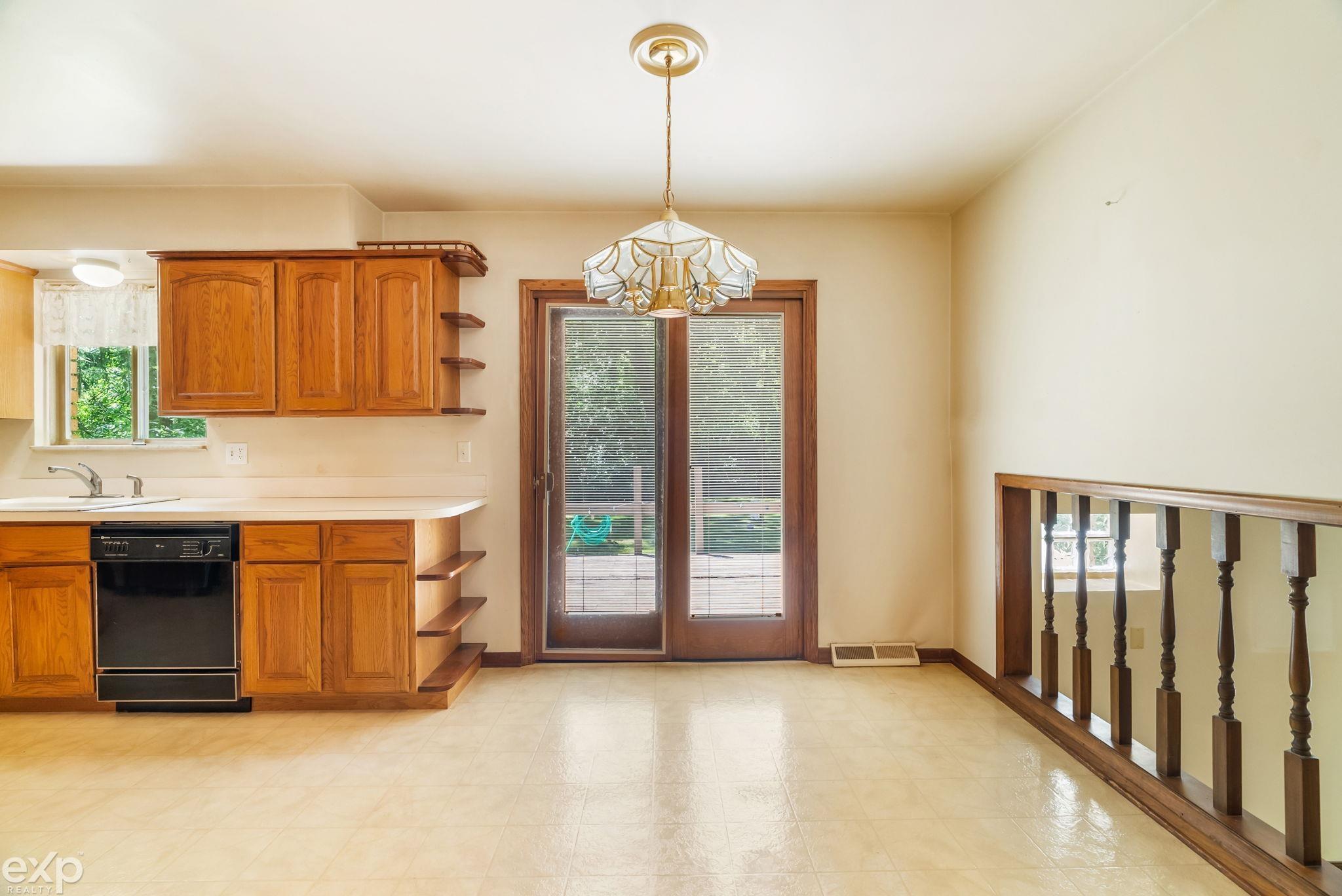 59707 Kittle Road Washington, MI 48094 - Photo 14 of 52