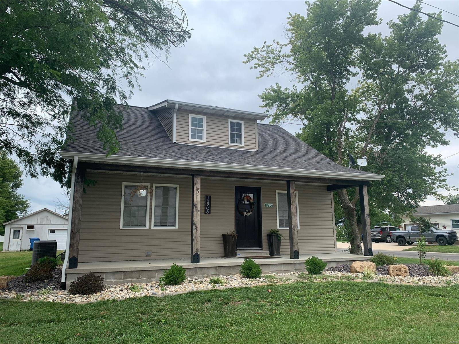 18206 St Rose Road Breese, IL 62230 - Photo 1 of 22