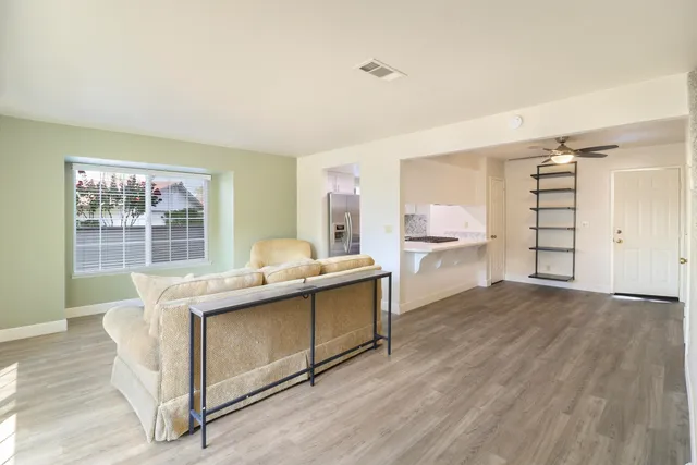 $270,000 | 200 Ridgetop Drive, Unit 4, Redding, CA 96003