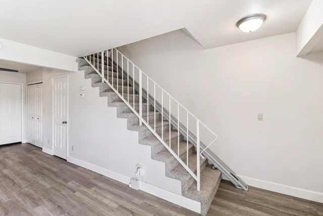 $270,000 | 200 Ridgetop Drive, Unit 4, Redding, CA 96003