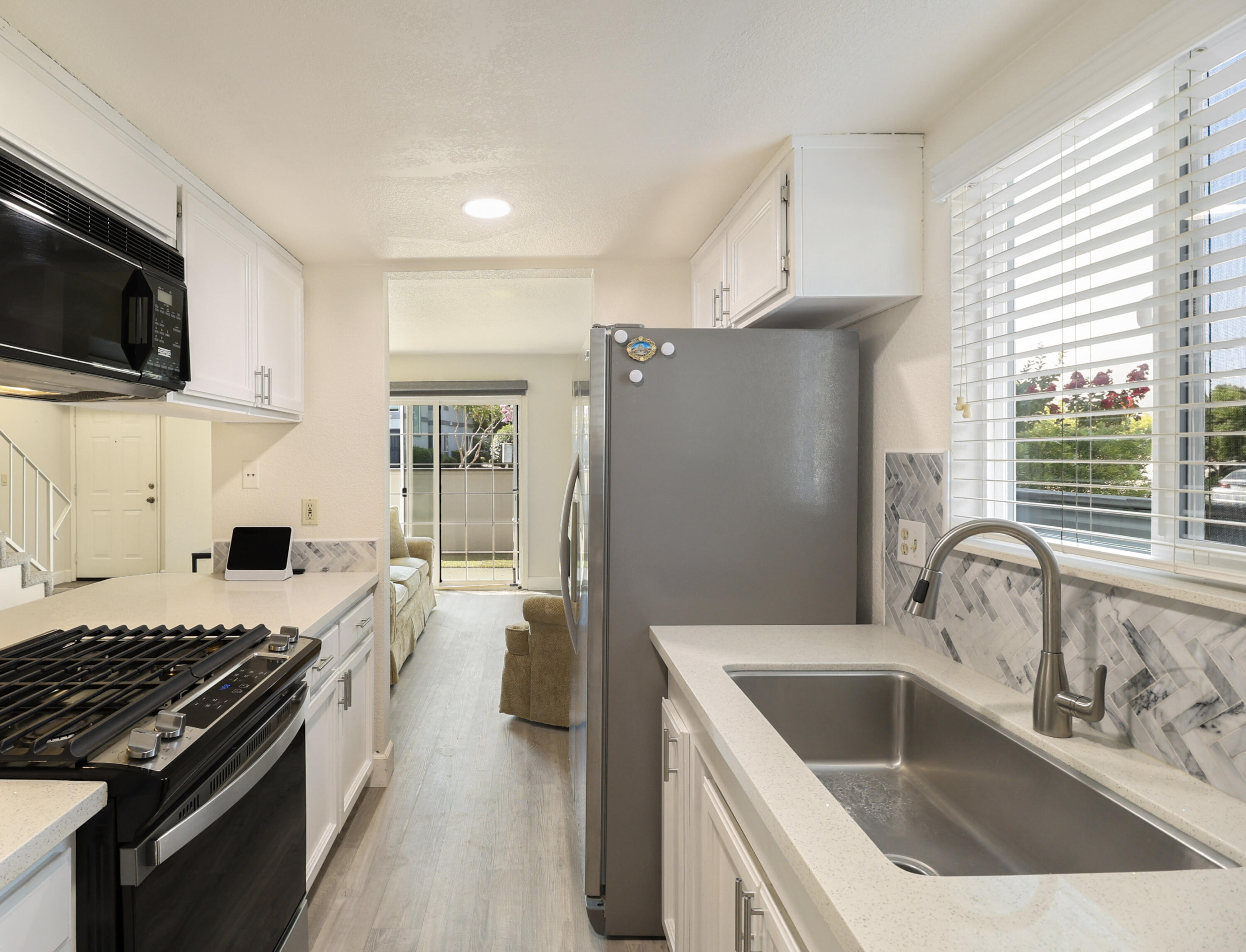 200 Ridgetop Drive, Unit 4 Redding, CA 96003 - Photo 21 of 34 21-08