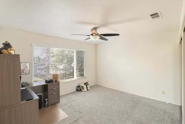 $270,000 | 200 Ridgetop Drive, Unit 4, Redding, CA 96003